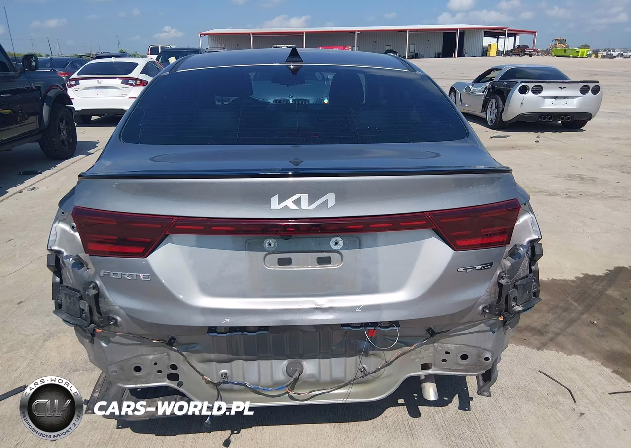 2022 Kia Forte Gt-Line VIN:3KPF54AD8NE436596 - 16