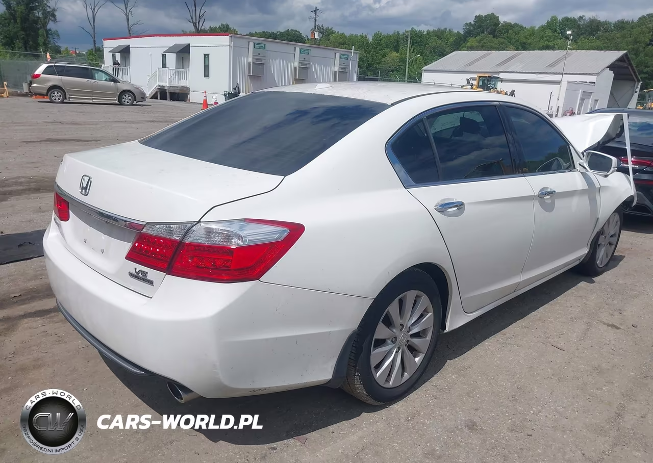 2014 Honda Accord Touring VIN:1HGCR3F90EA039376 - 4
