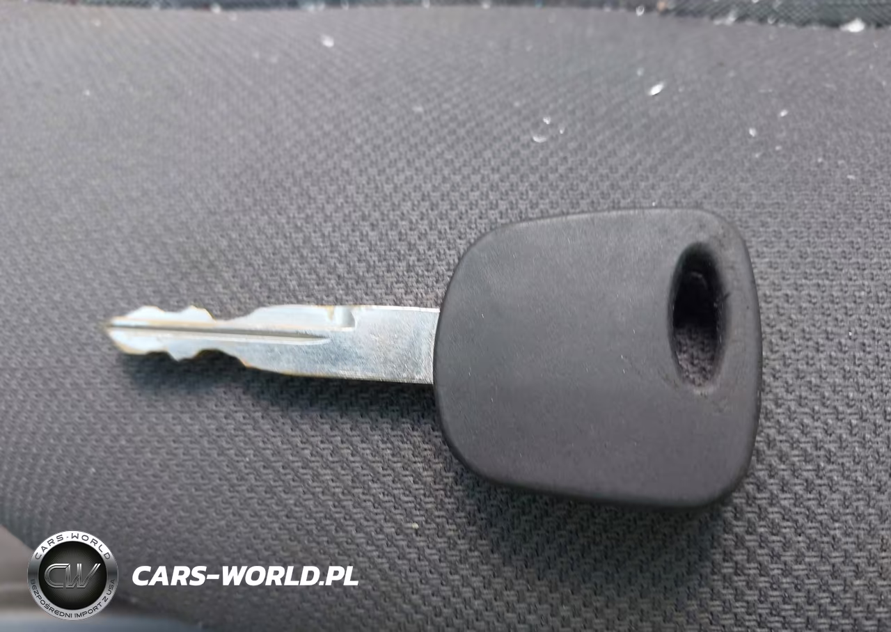 2005 Ford Focus Zx4 VIN:1FAFP34N85W307472 - 11