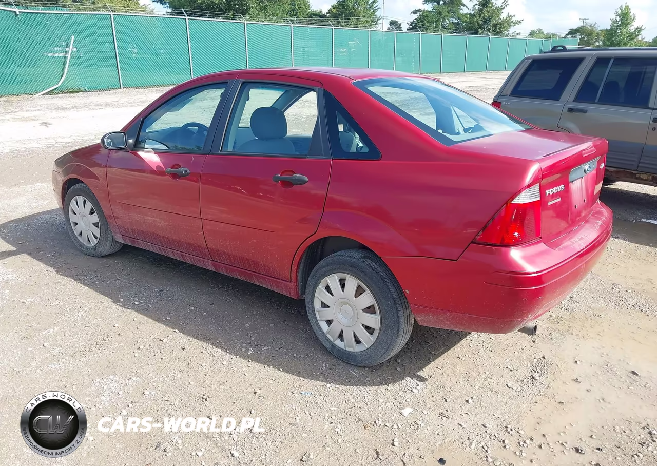 2005 Ford Focus Zx4 VIN:1FAFP34N85W307472 - 3