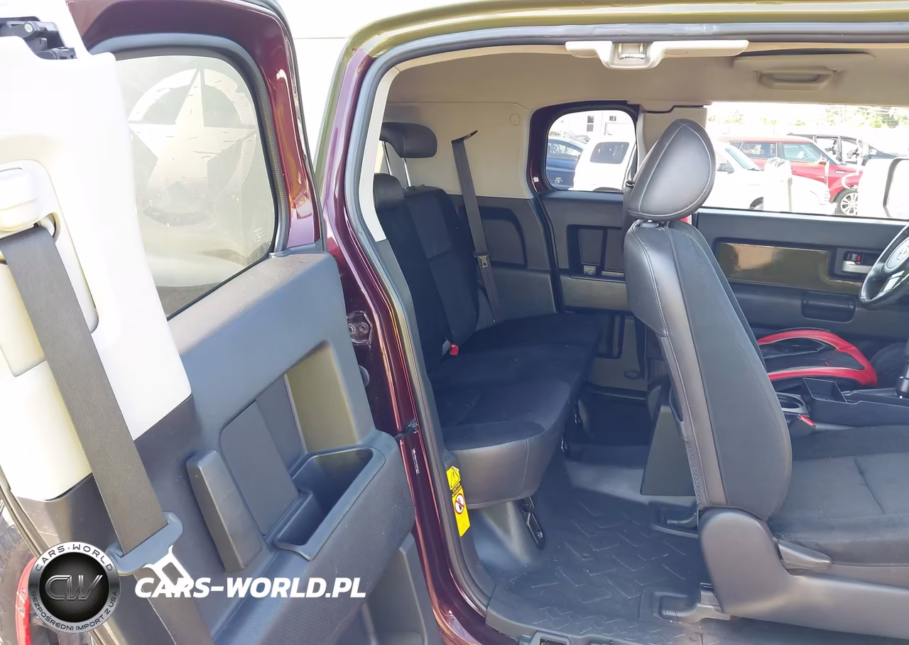 2007 Toyota Fj Cruiser VIN:JTEBU11F270070319 - 8