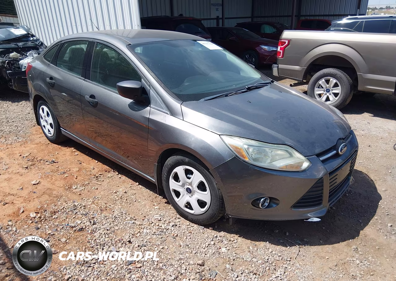 2014 Ford Focus S – zdjęcie 1 z 11