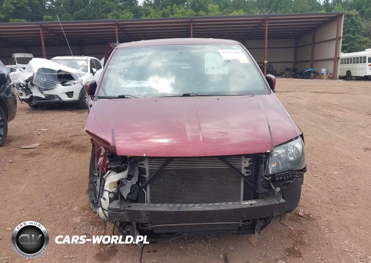 2018 Dodge Grand Caravan Gt VIN:2C4RDGEG4JR196218 - 13