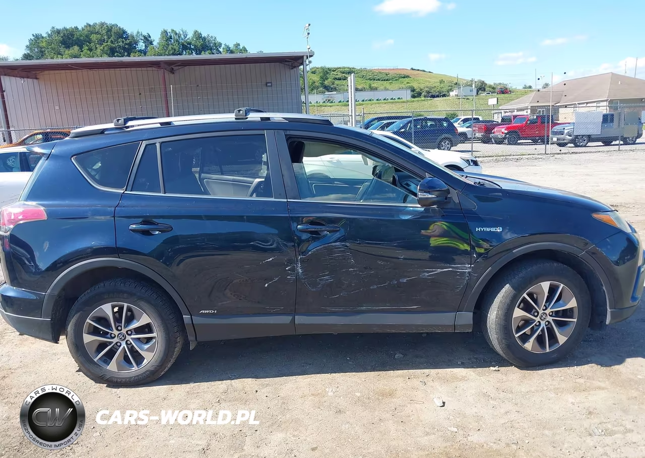 2017 Toyota Rav4 Hybrid Xle VIN:JTMRJREV2HD137958 - 14