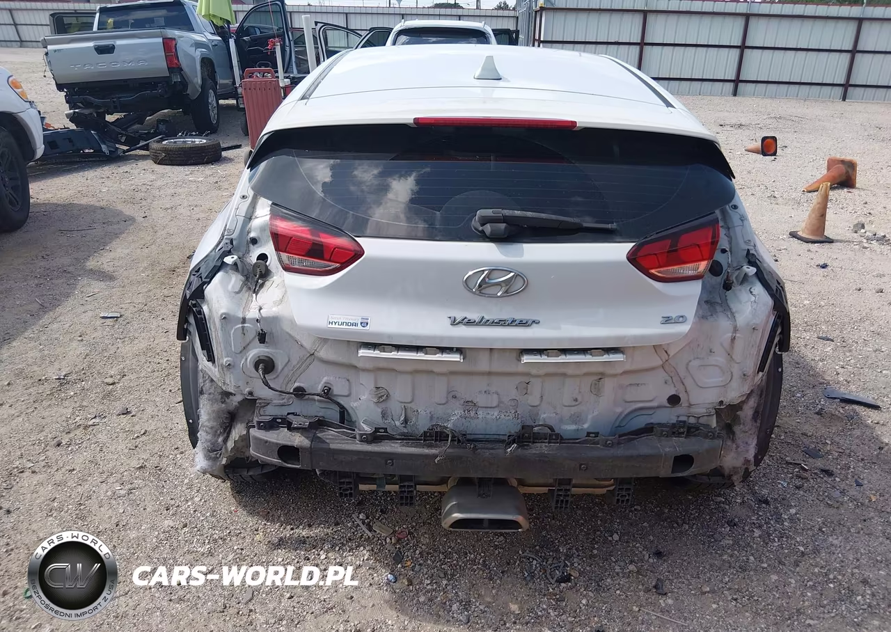 2020 Hyundai Veloster 2.0 VIN:KMHTG6AF0LU026556 - 6