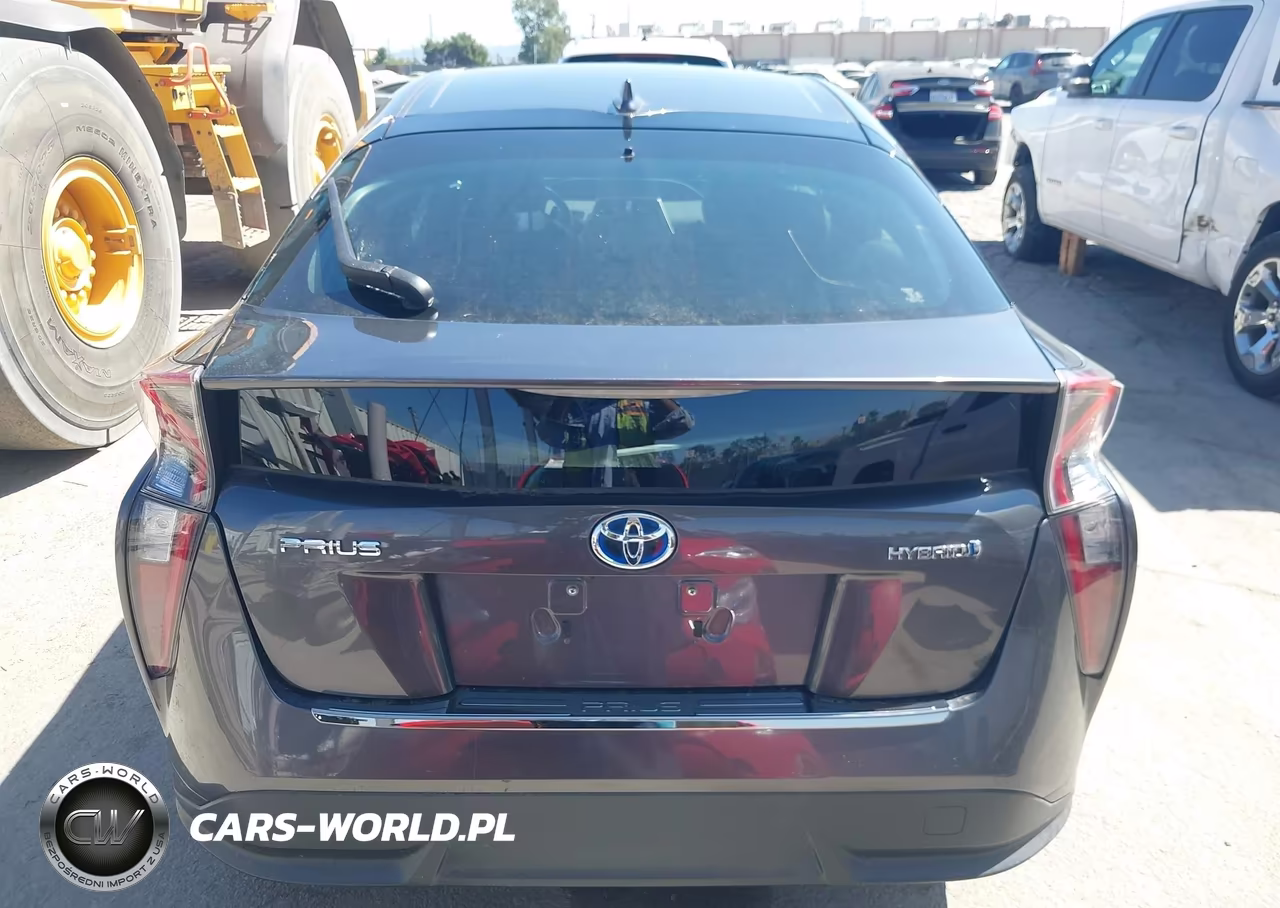 2016 Toyota Prius Three Touring VIN:JTDKARFU5G3006390 - 16