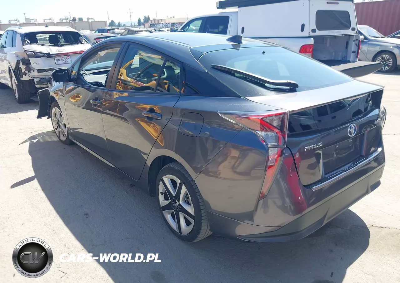 2016 Toyota Prius Three Touring VIN:JTDKARFU5G3006390 - 3