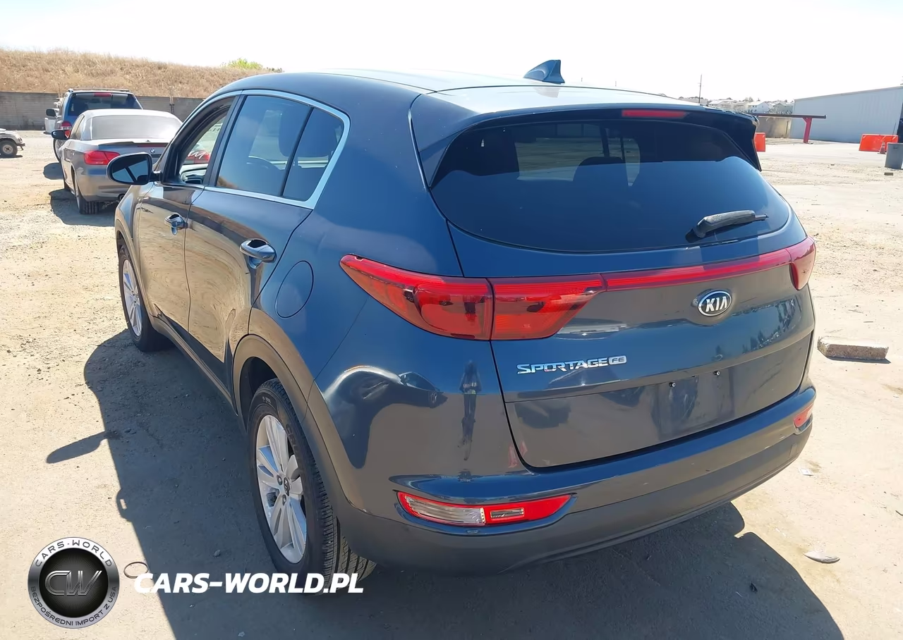 2018 Kia Sportage Lx VIN:KNDPM3AC0J7329352 - 3
