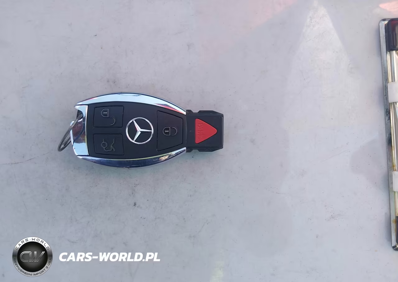 2012 Mercedes-Benz C 250 Sport VIN:WDDGF4HBXCA630185 - 11