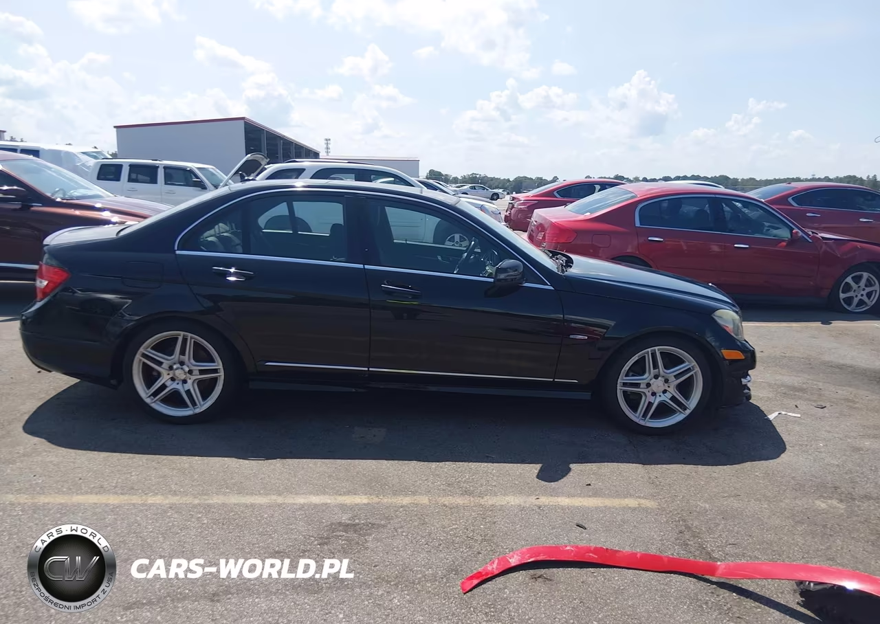 2012 Mercedes-Benz C 250 Sport VIN:WDDGF4HBXCA630185 - 13