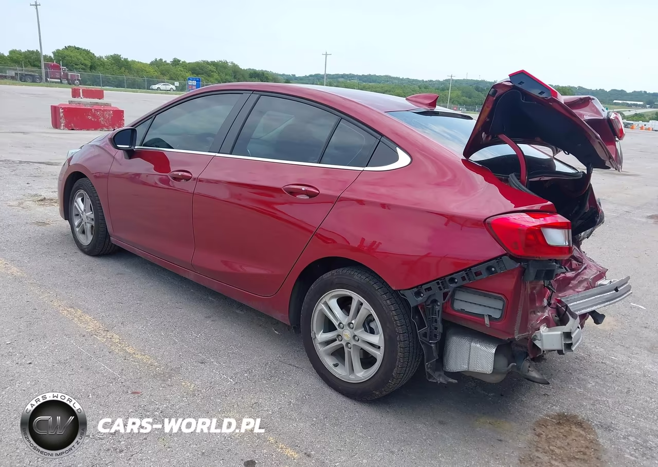 2018 Chevrolet Cruze Lt Auto VIN:1G1BE5SM9J7140833 - 3