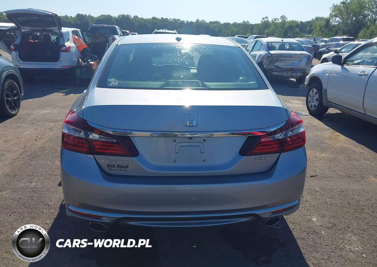 2017 Honda Accord Ex-L V6 VIN:1HGCR3F8XHA004937 - 16