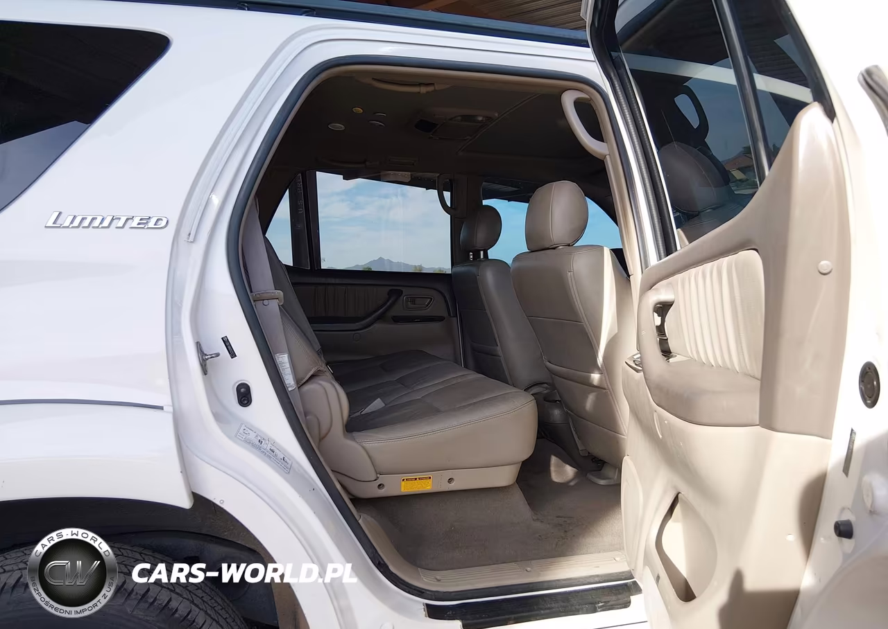2005 Toyota Sequoia Limited V8 VIN:5TDBT48AX5S257742 - 8