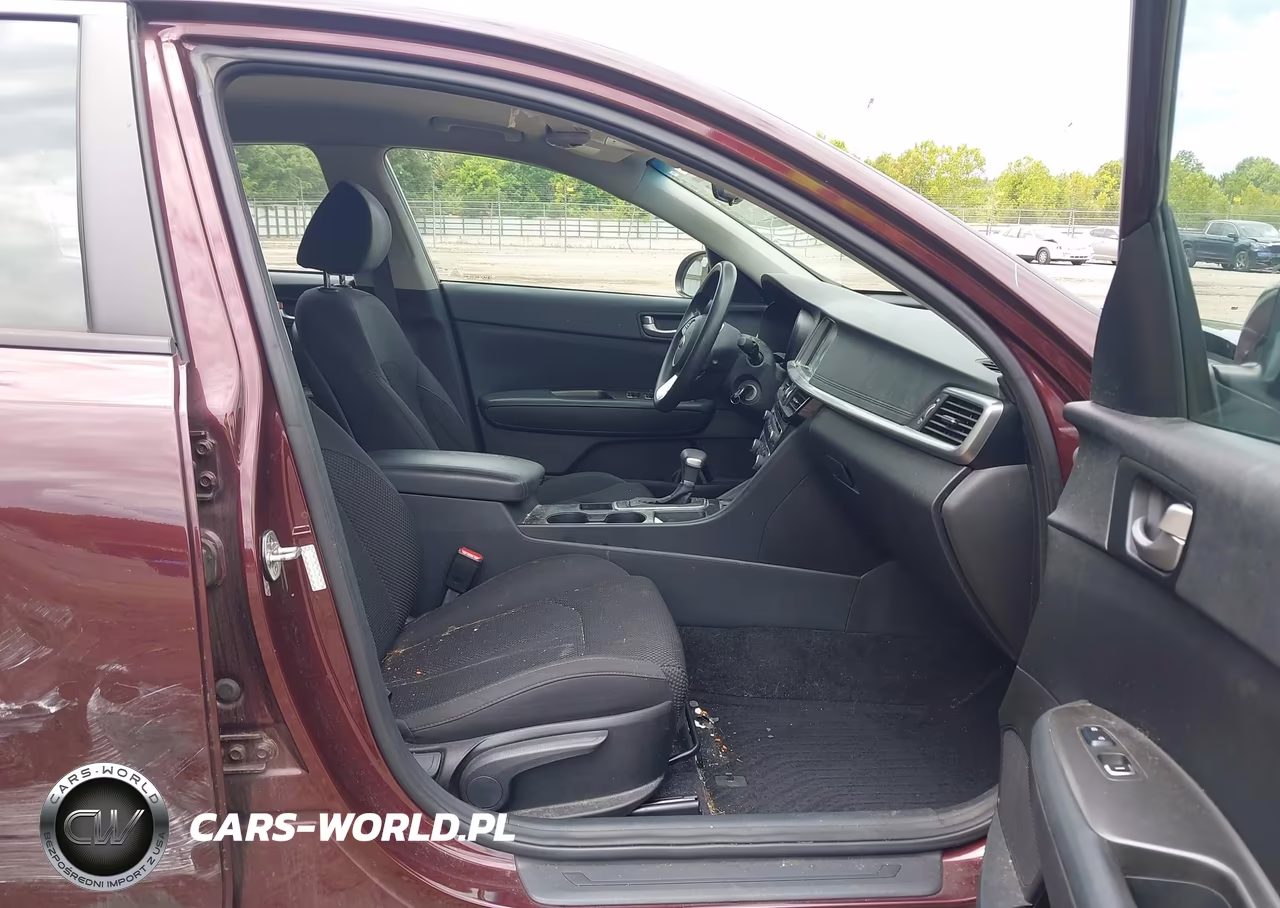 2019 Kia Optima Lx VIN:5XXGT4L34KG371327 - 5