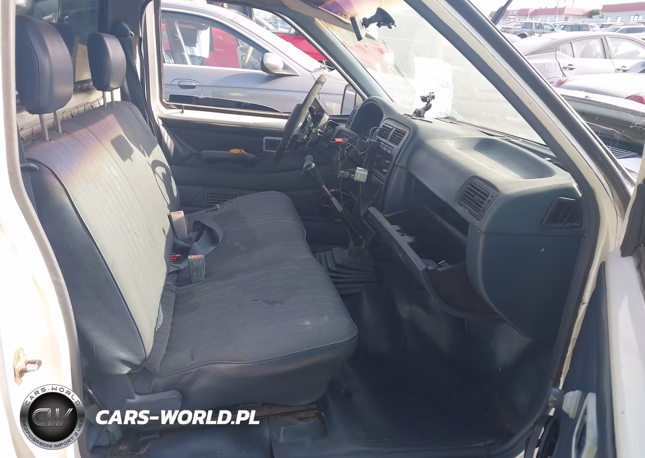 1995 Nissan Truck E-Xe VIN:1N6SD11S7SC369276 - 8