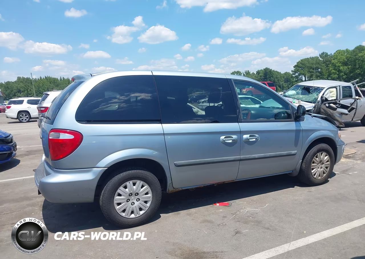 2006 Chrysler Town & Country VIN:1A4GP45R76B747028 - 13