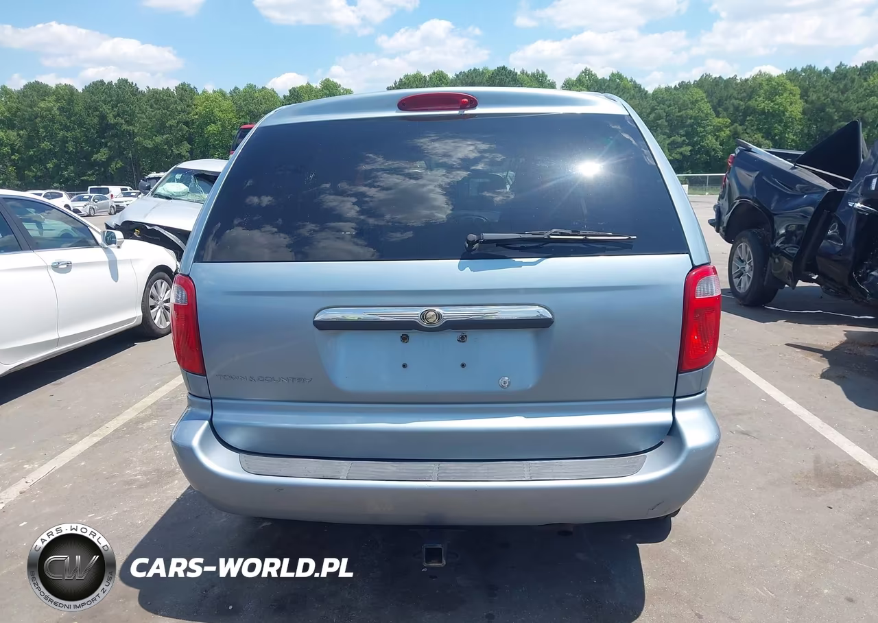 2006 Chrysler Town & Country VIN:1A4GP45R76B747028 - 16