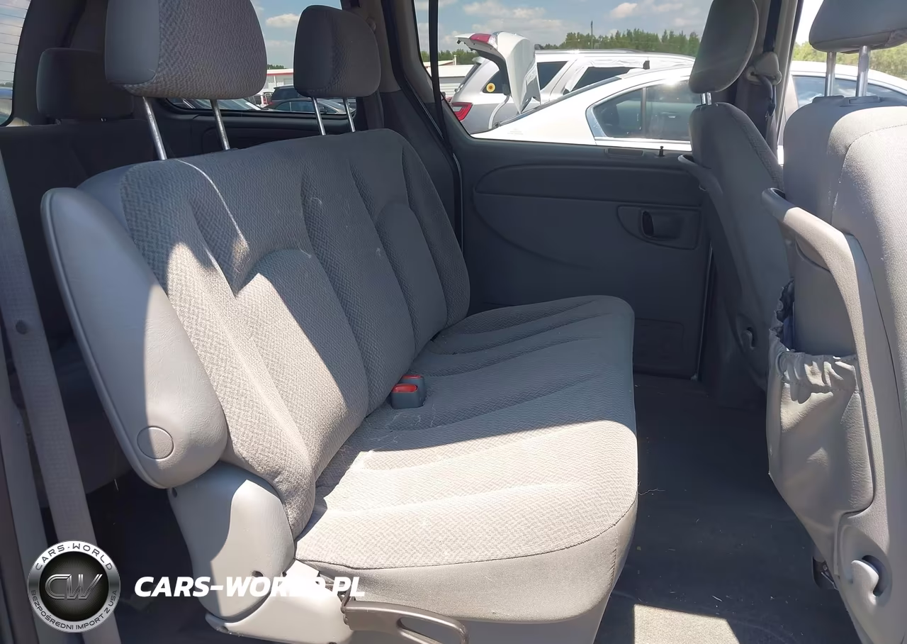 2006 Chrysler Town & Country VIN:1A4GP45R76B747028 - 8