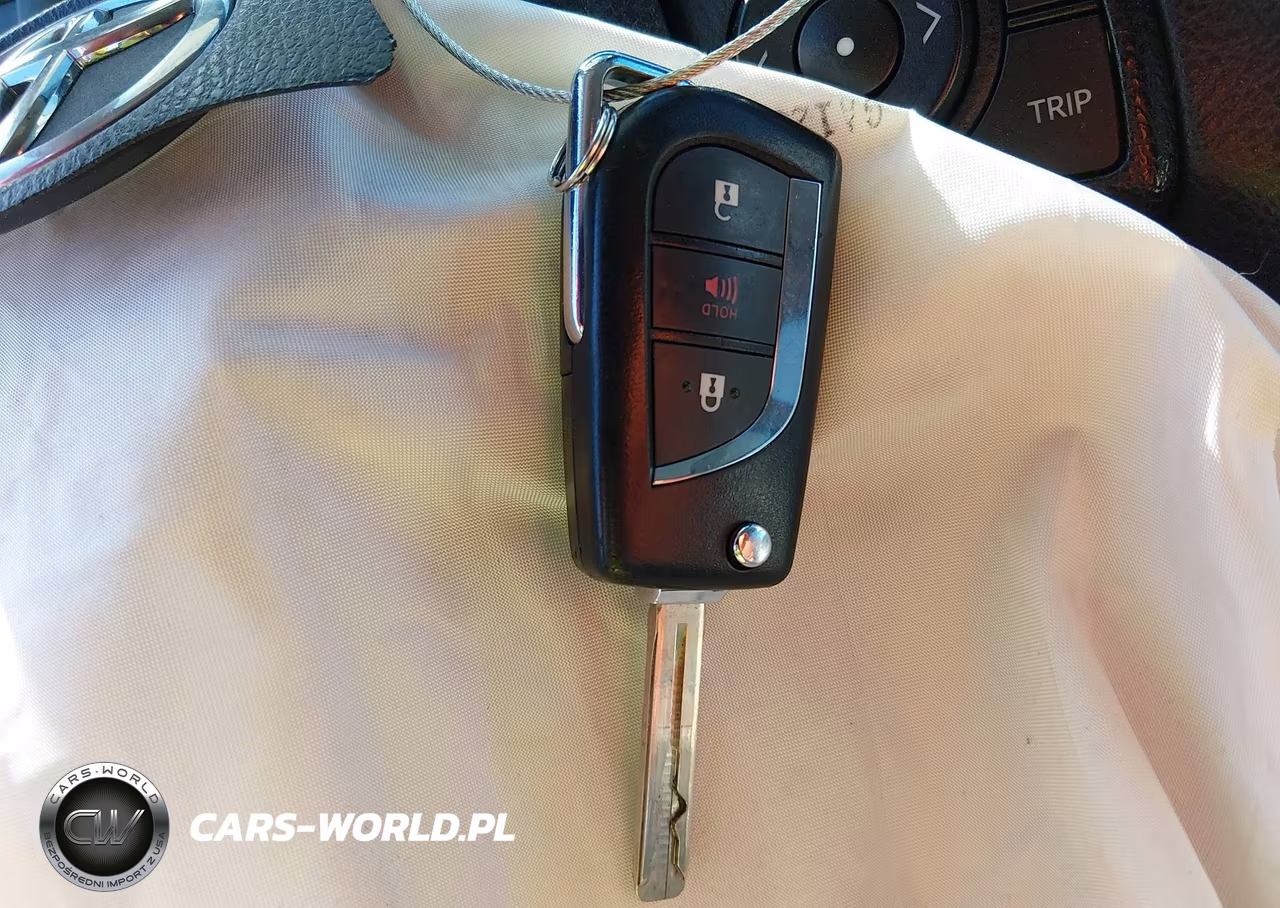 2018 Toyota Corolla Im VIN:JTNKARJE9JJ566587 - 11