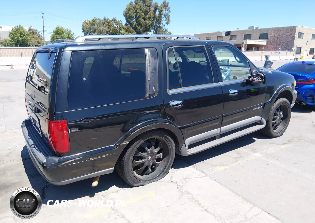 1998 Lincoln Navigator VIN:5LMPU28L8WLJ39144 - 4