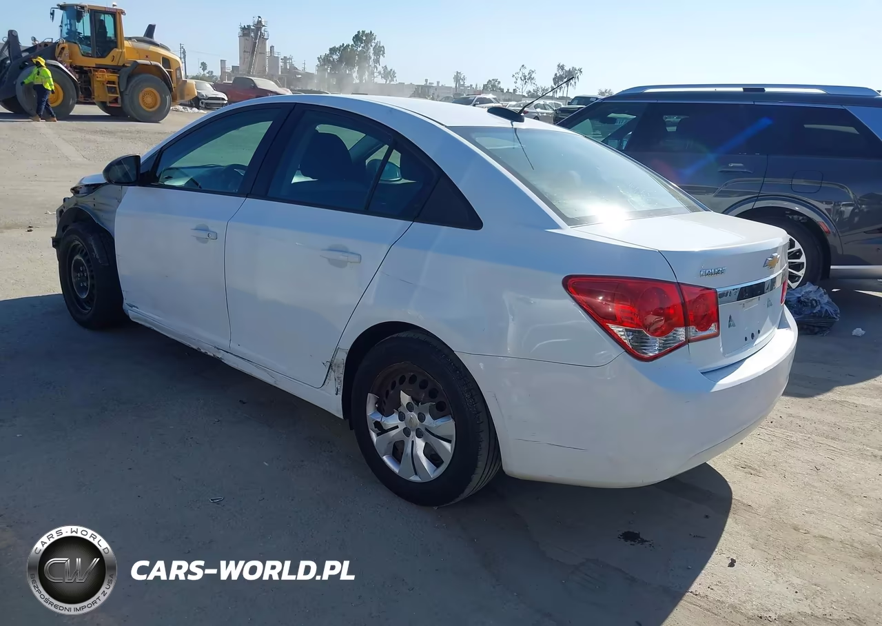 2016 Chevrolet Cruze Limited Ls Auto VIN:1G1PC5SG3G7112881 - 3