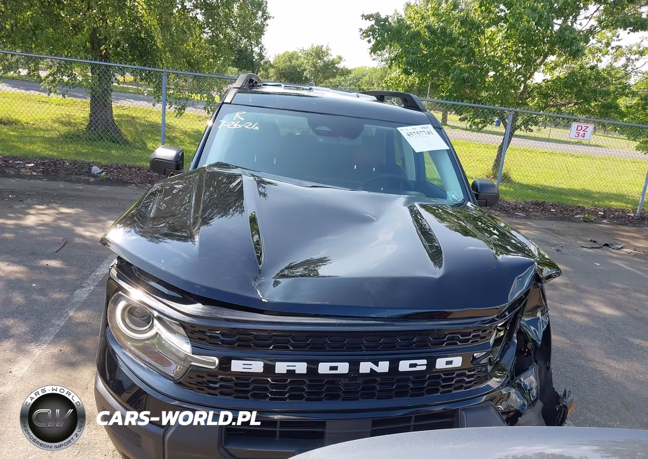 2025 Ford Bronco Sport Outer Banks VIN:3FMCR9CN1SRF64642 - 12