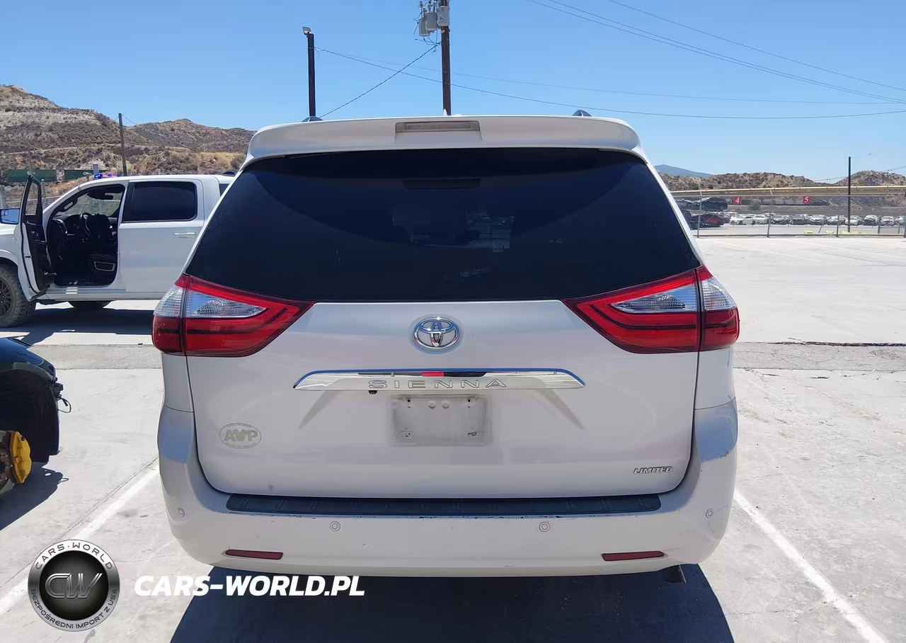 2017 Toyota Sienna Limited 7 Passenger VIN:5TDYZ3DC1HS840876 - 17