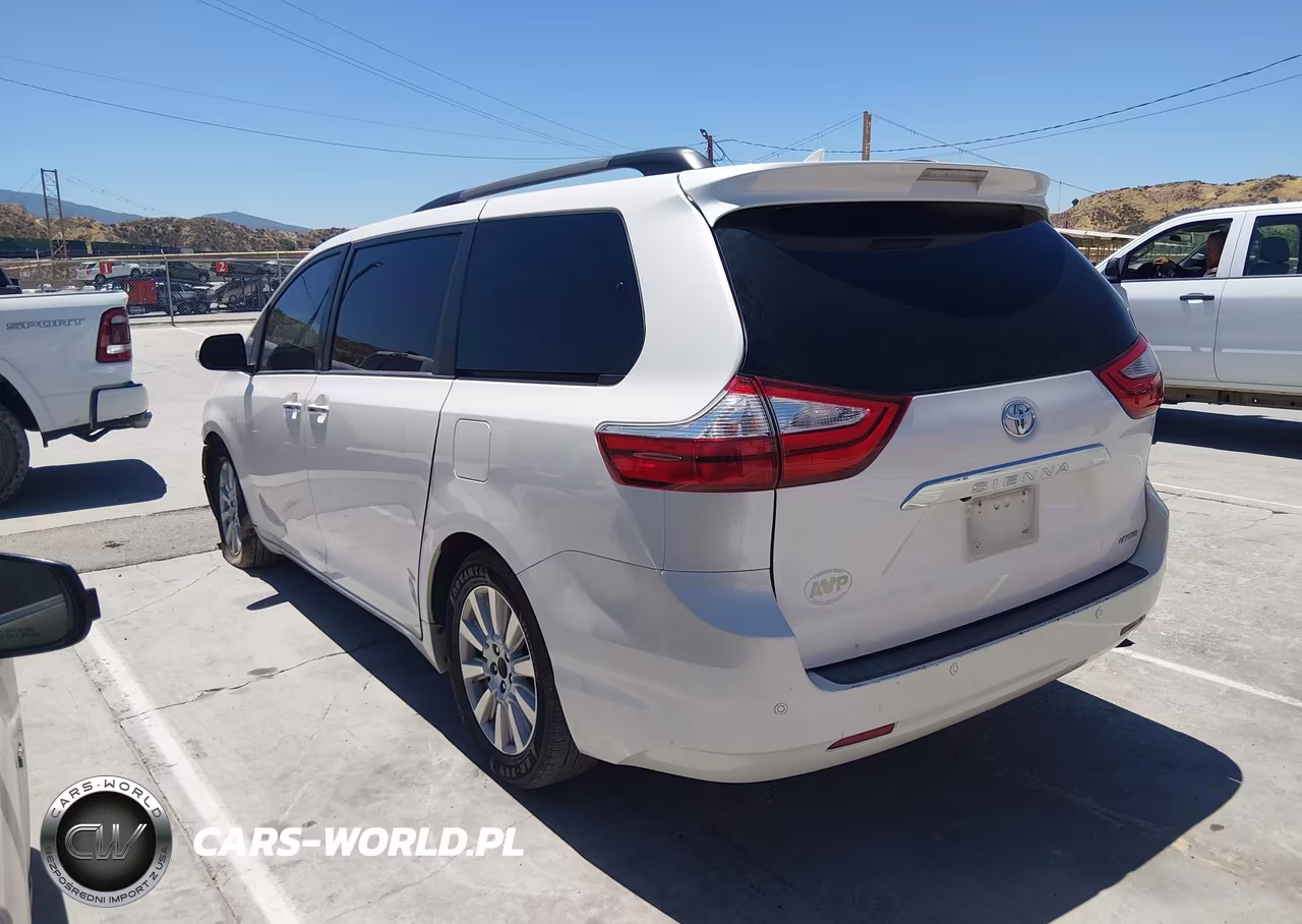 2017 Toyota Sienna Limited 7 Passenger VIN:5TDYZ3DC1HS840876 - 3