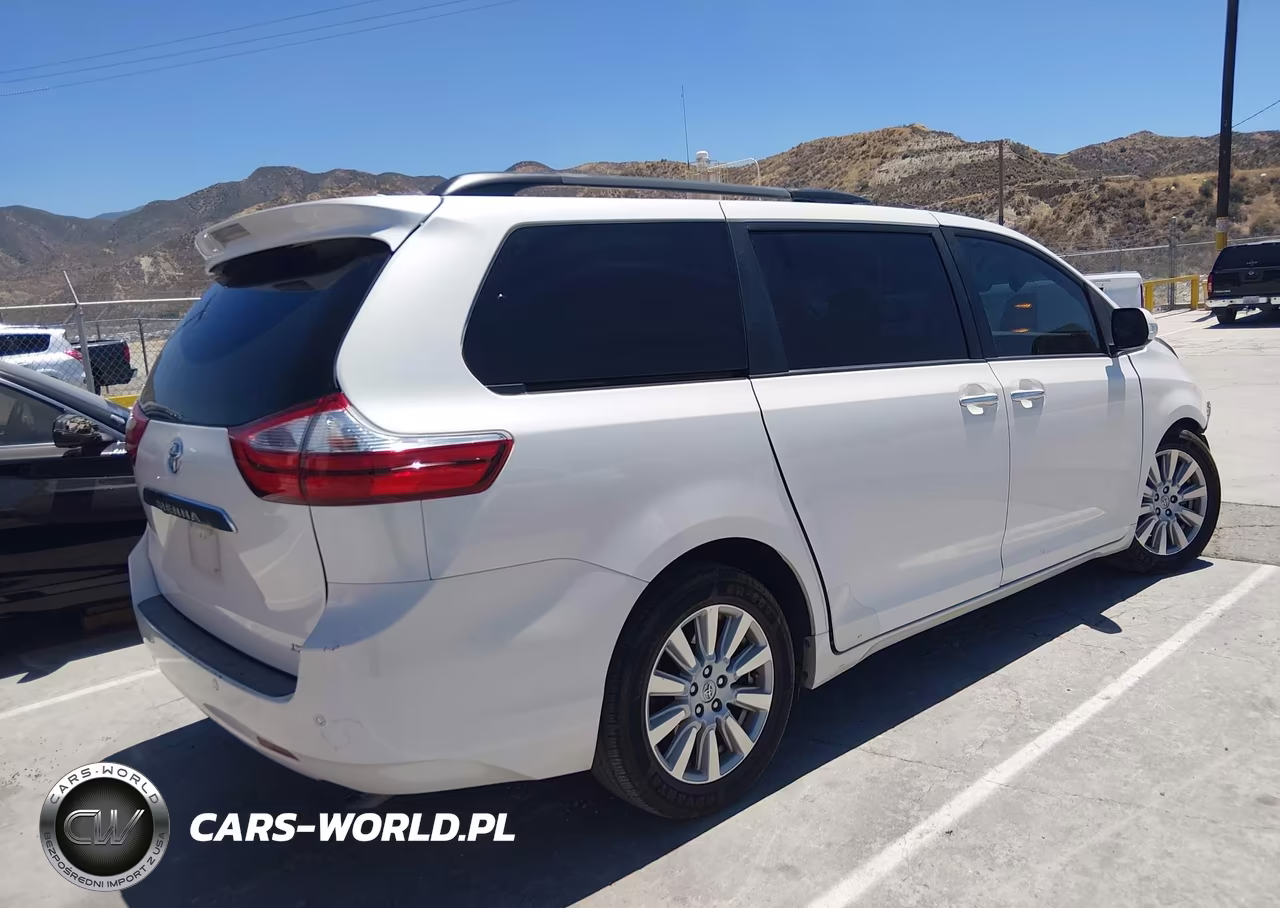 2017 Toyota Sienna Limited 7 Passenger VIN:5TDYZ3DC1HS840876 - 4
