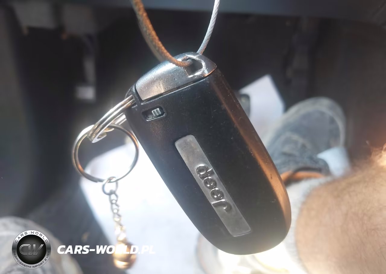 2014 Jeep Grand Cherokee VIN:1C4RJFJT4EC252727 - 11