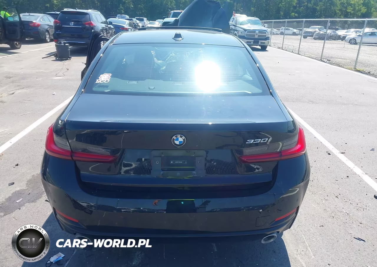 2024 BMW 330I VIN:3MW69FF01R8E02068 - 16