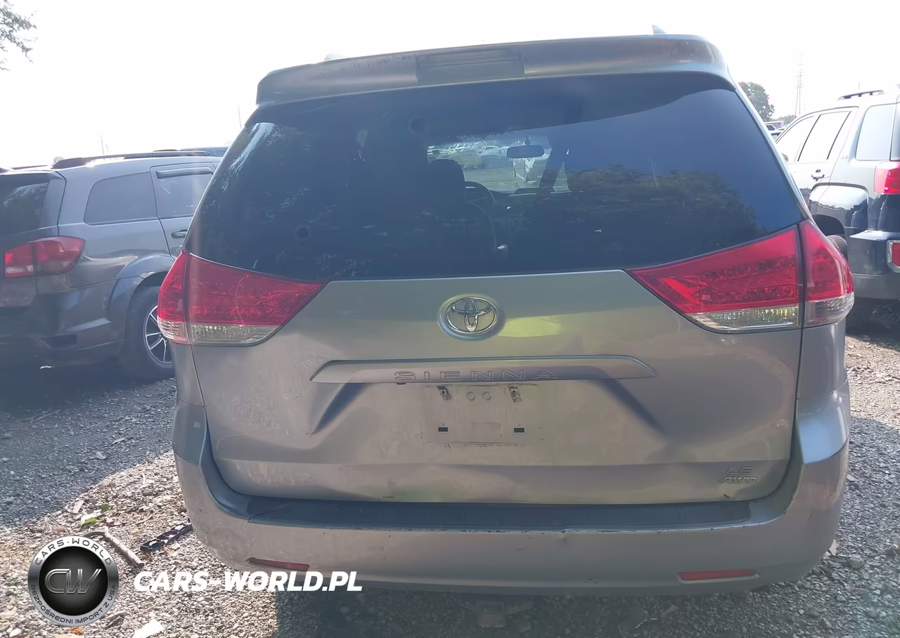 2014 Toyota Sienna Le 7 Passenger VIN:5TDJK3DC2ES089031 - 16