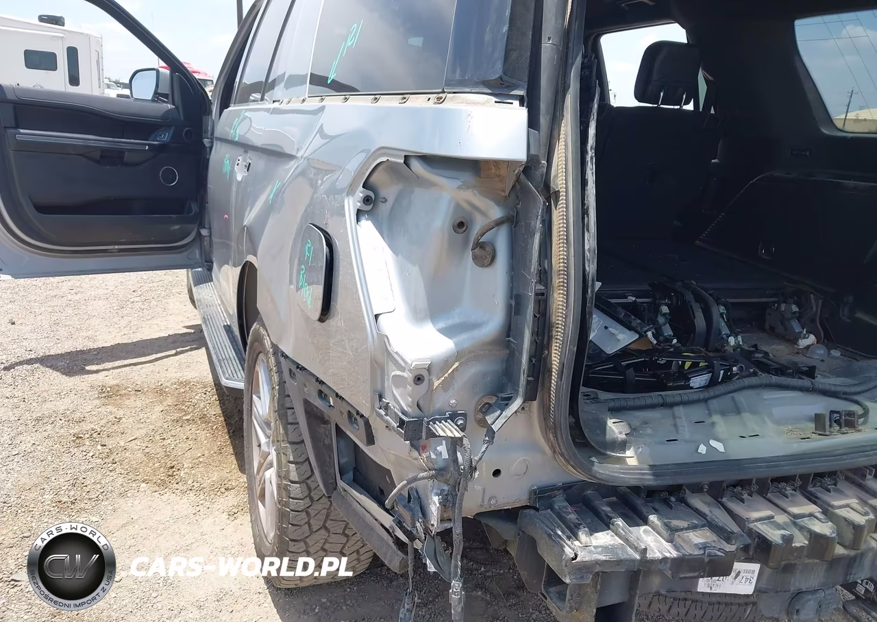 2020 Ford Expedition Xlt VIN:1FMJU1HT5LEA24049 - 6