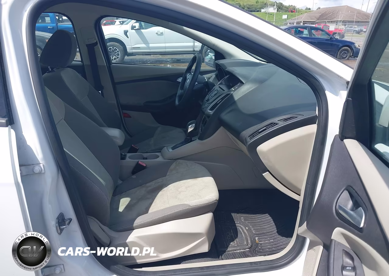 2013 Ford Focus Se VIN:1FADP3F26DL195992 - 5