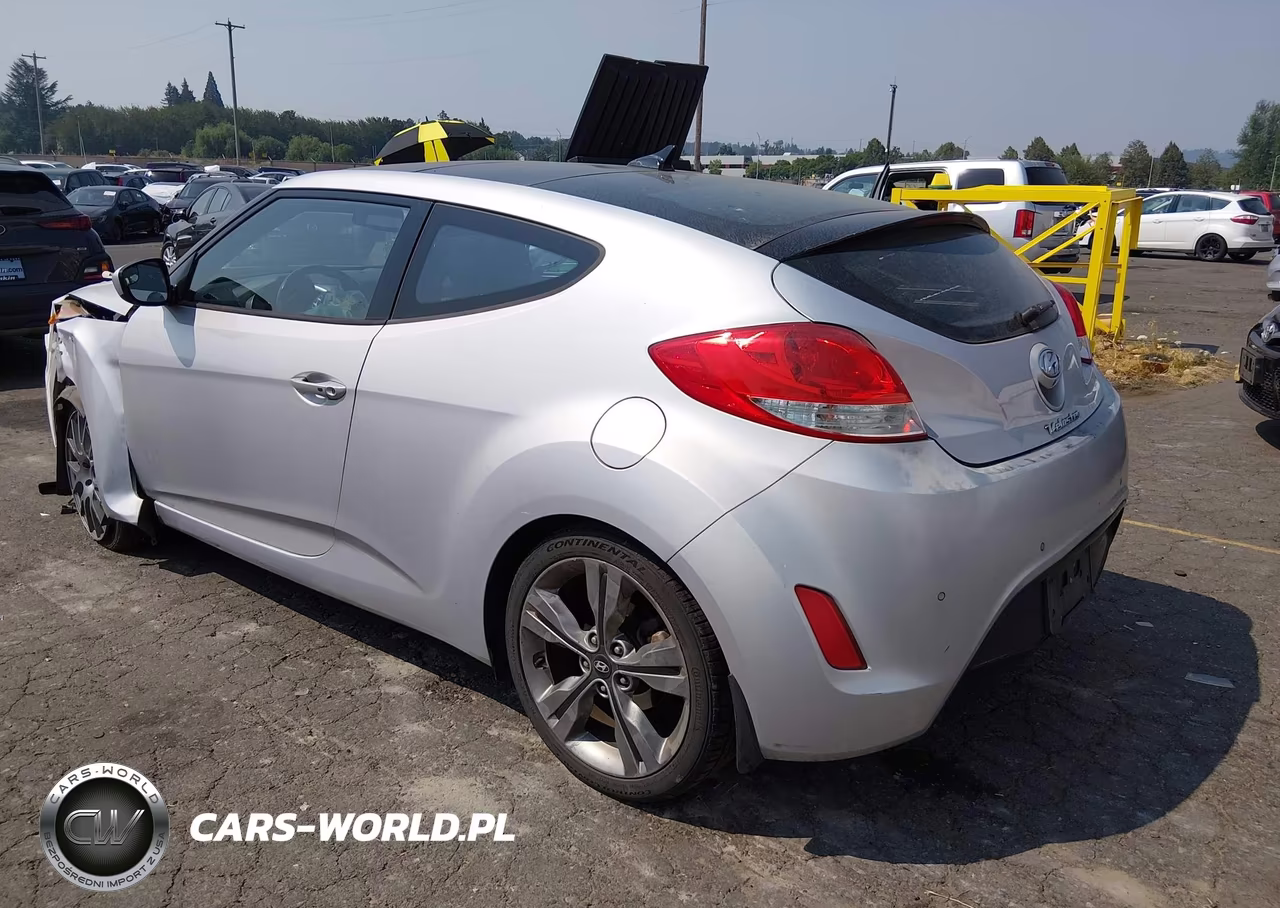 2016 Hyundai Veloster VIN:KMHTC6AD4GU292078 - 3