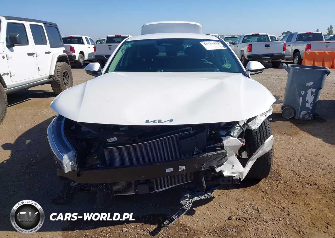 2025 Kia K4 Lxs VIN:3KPFT4DE4SE164893 - 12