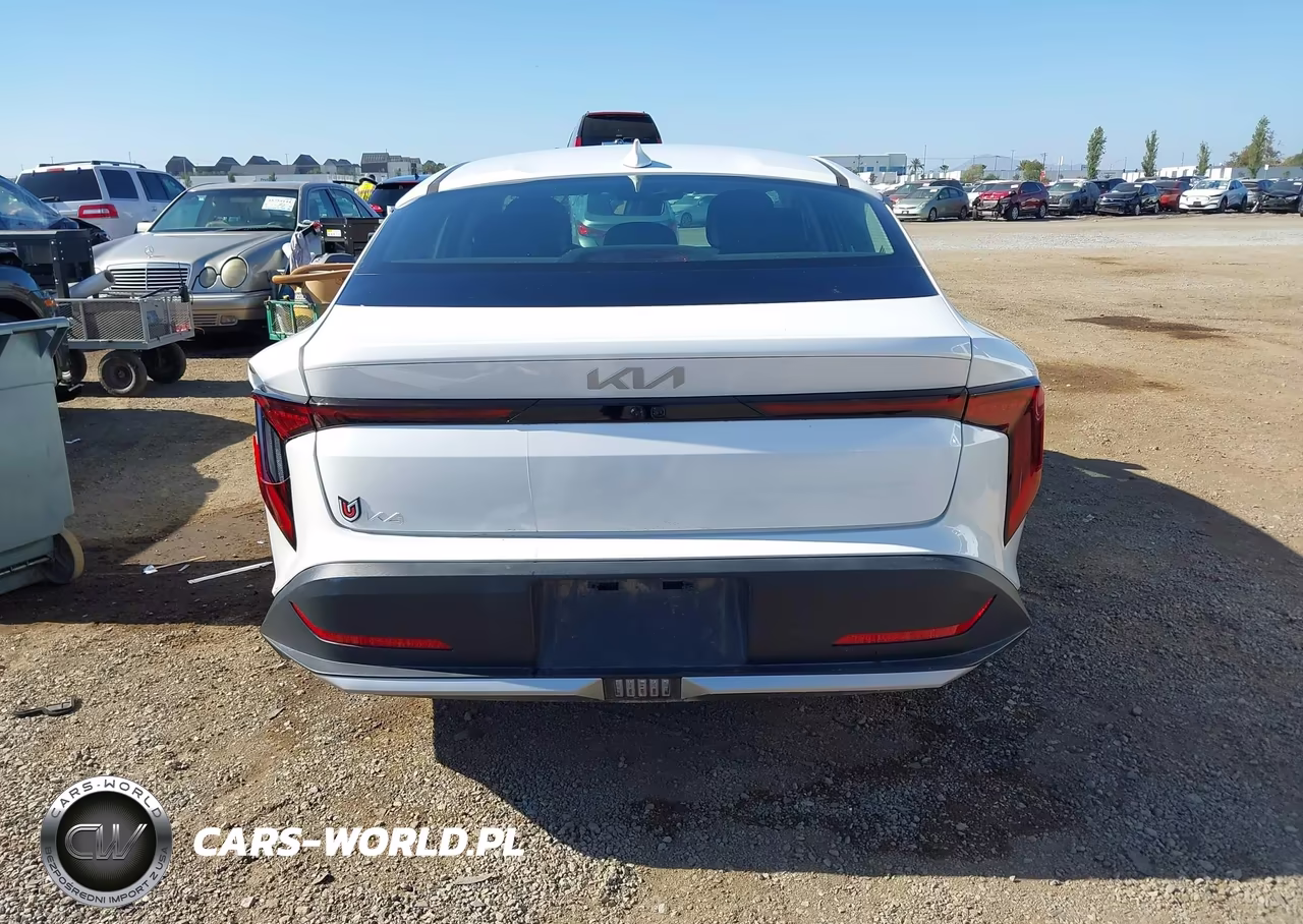 2025 Kia K4 Lxs VIN:3KPFT4DE4SE164893 - 16