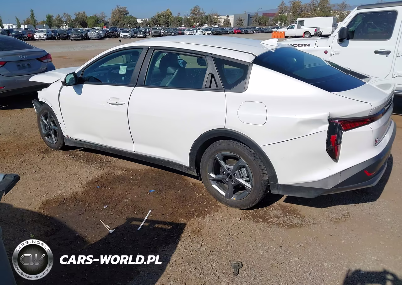 2025 Kia K4 Lxs VIN:3KPFT4DE4SE164893 - 3