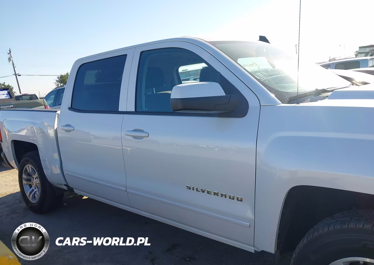 2018 Chevrolet Silverado 1500 1Lt VIN:3GCPCREC2JG240581 - 13