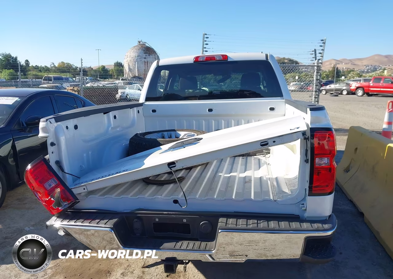 2018 Chevrolet Silverado 1500 1Lt VIN:3GCPCREC2JG240581 - 16