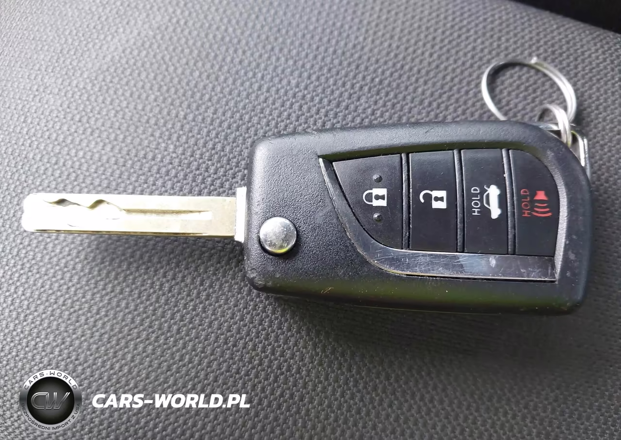 2021 Toyota Corolla Le VIN:JTDEPMAE3MJ125030 - 11