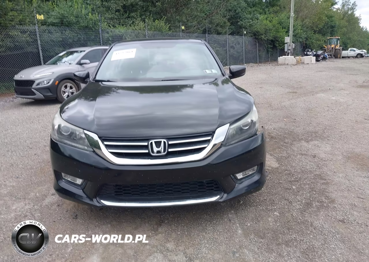 2015 Honda Accord Sport VIN:1HGCR2F53FA181813 - 13