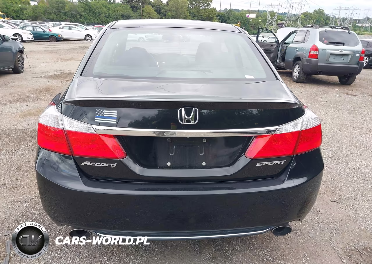 2015 Honda Accord Sport VIN:1HGCR2F53FA181813 - 17