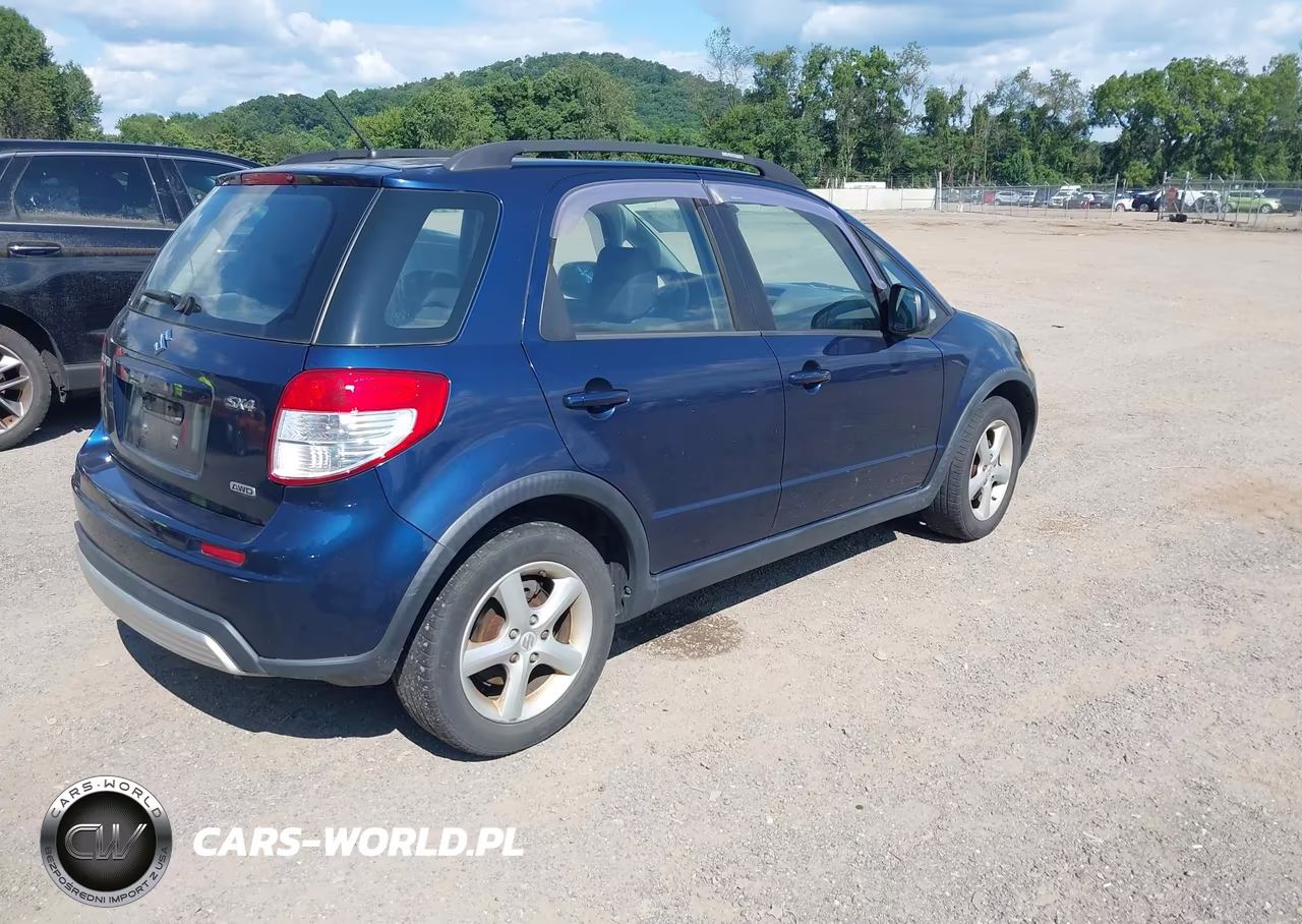 2008 Suzuki Sx4 Convenience-Touring VIN:JS2YB413185111724 - 4