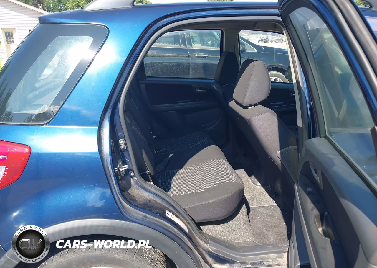 2008 Suzuki Sx4 Convenience-Touring VIN:JS2YB413185111724 - 8