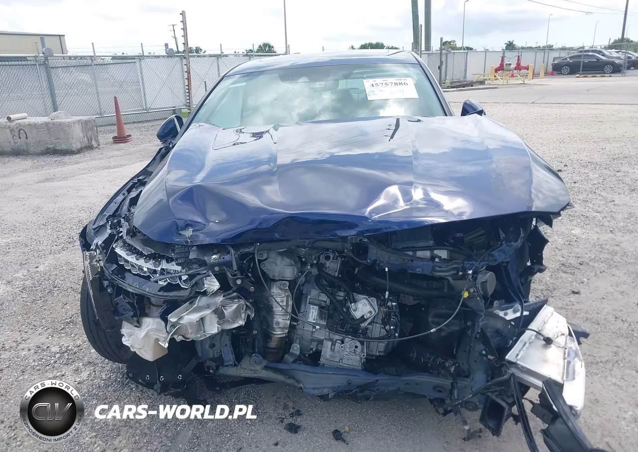 2018 Honda Accord Touring VIN:1HGCV1F96JA213641 - 6