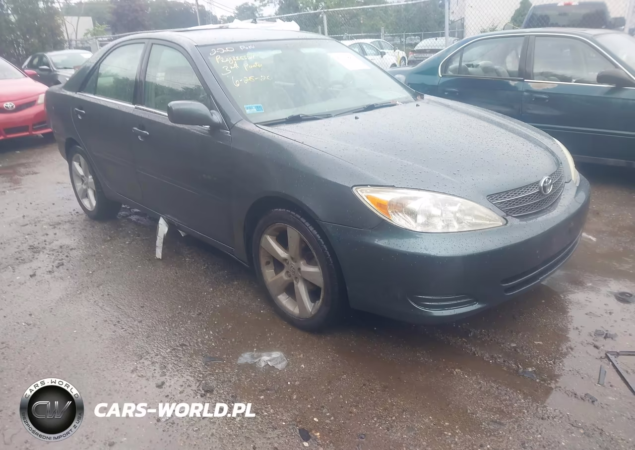2004 Toyota Camry Le
