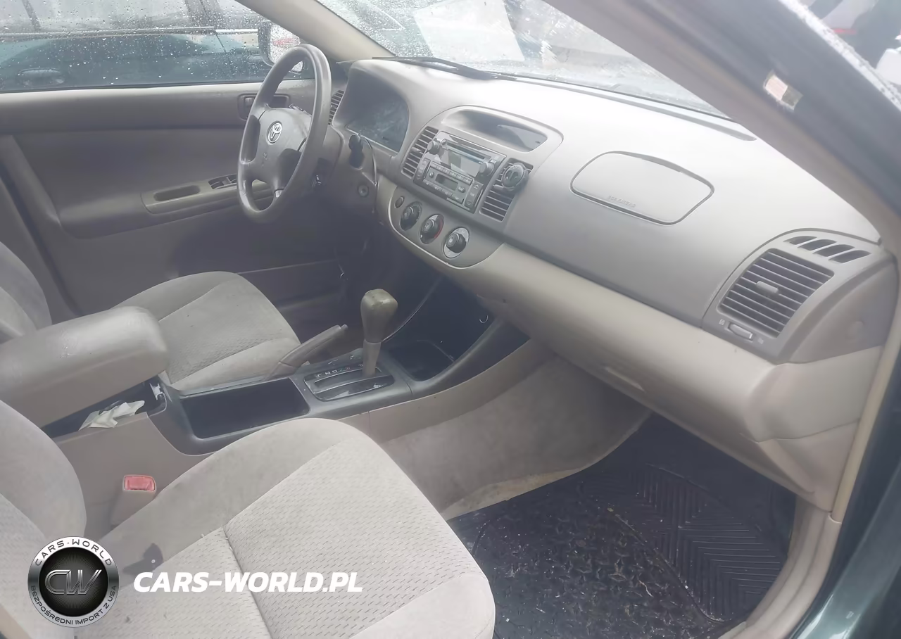 2004 Toyota Camry Le VIN:4T1BE32K34U300135 - 5