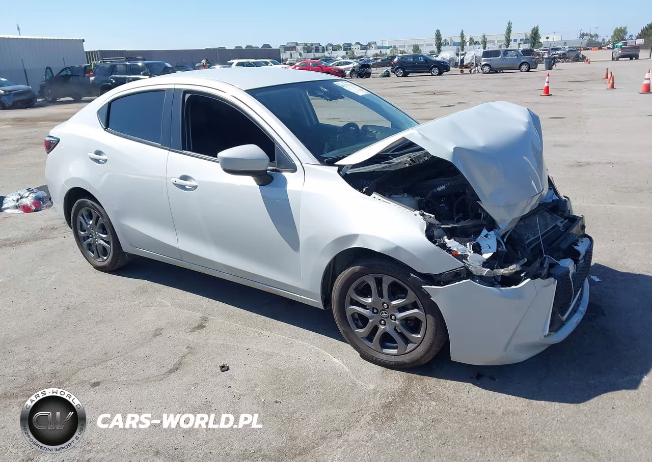 2019 Toyota Yaris Xle VIN:3MYDLBYV0KY507110 - 1