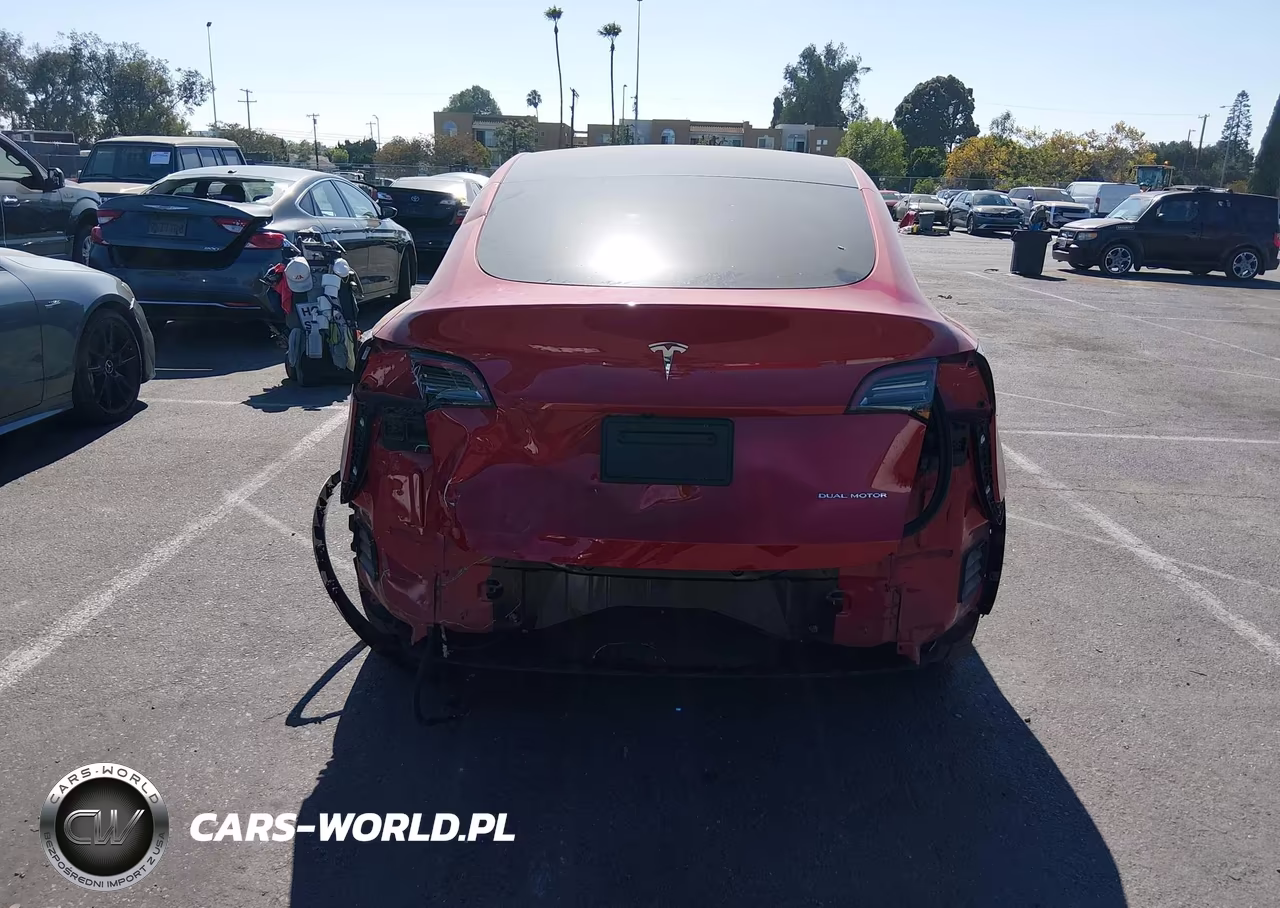 2023 Tesla Model Y Awd-Long Range Dual Motor All-Wheel Drive VIN:7SAYGDEE8PF831951 - 17